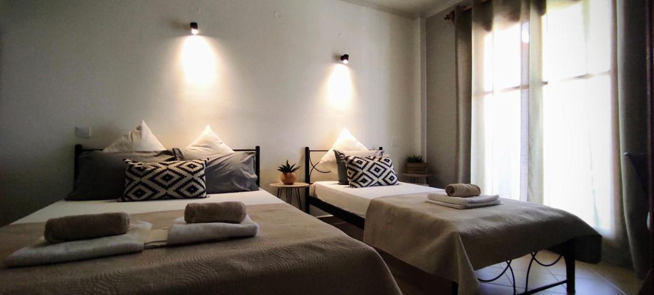 Aparthotel Ilaira à Skala Eresou Extérieur photo
